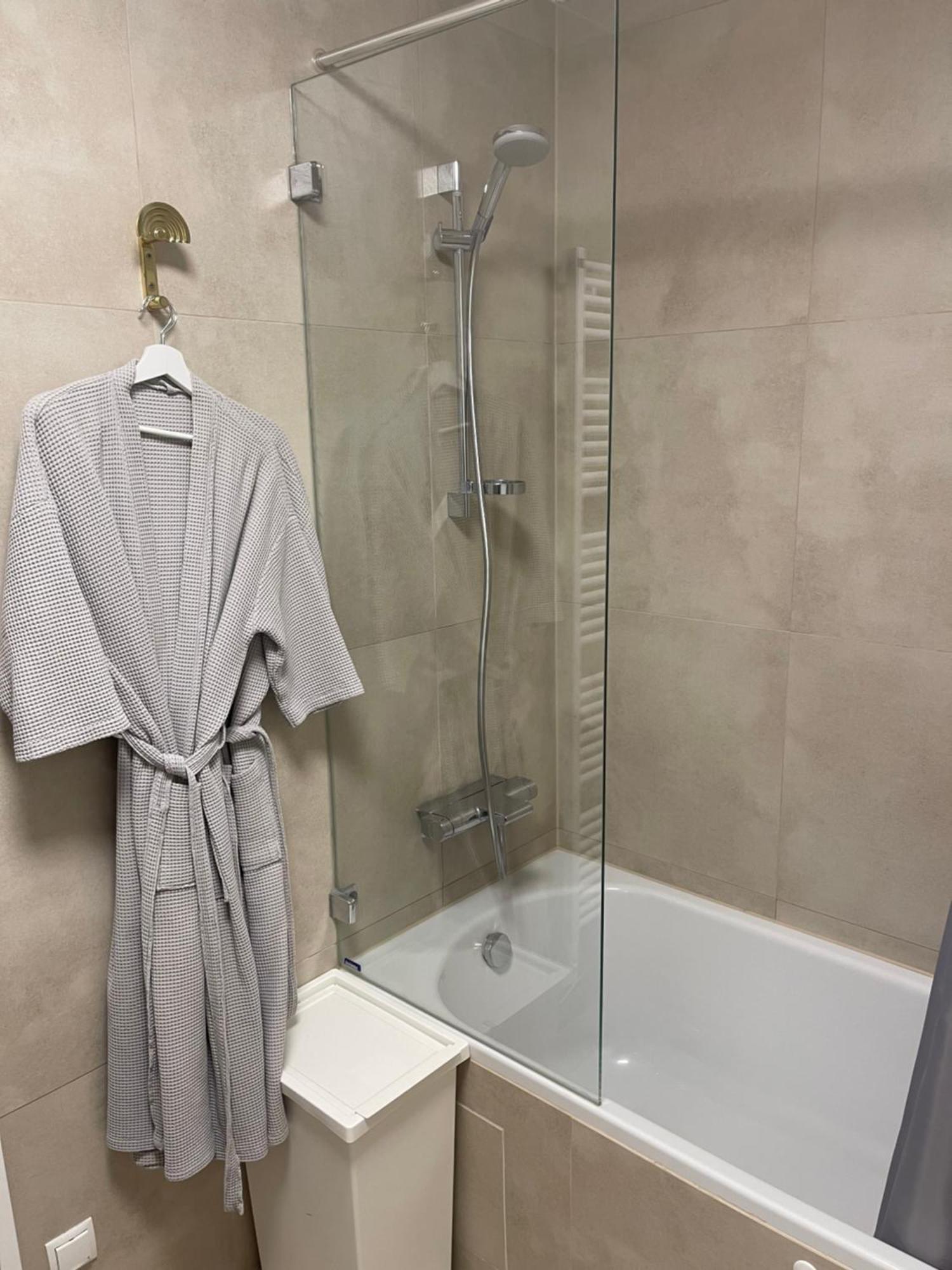 Amazing Austria Center Apartment Near Uno City 비엔나 외부 사진